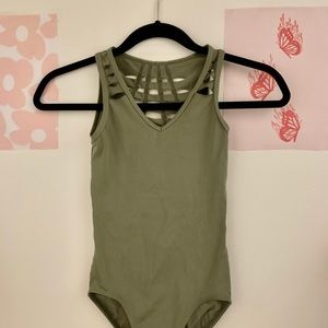 JO AND JAX GREEN LEO